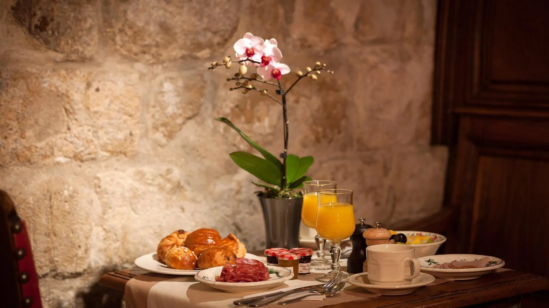 Hotel Amarante Beau Manoir 3*