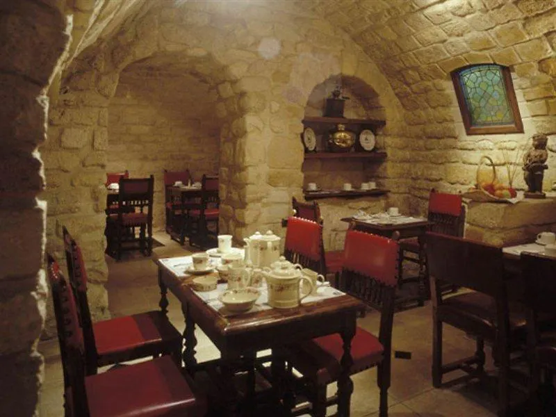 Amarante Beau Manoir Paris